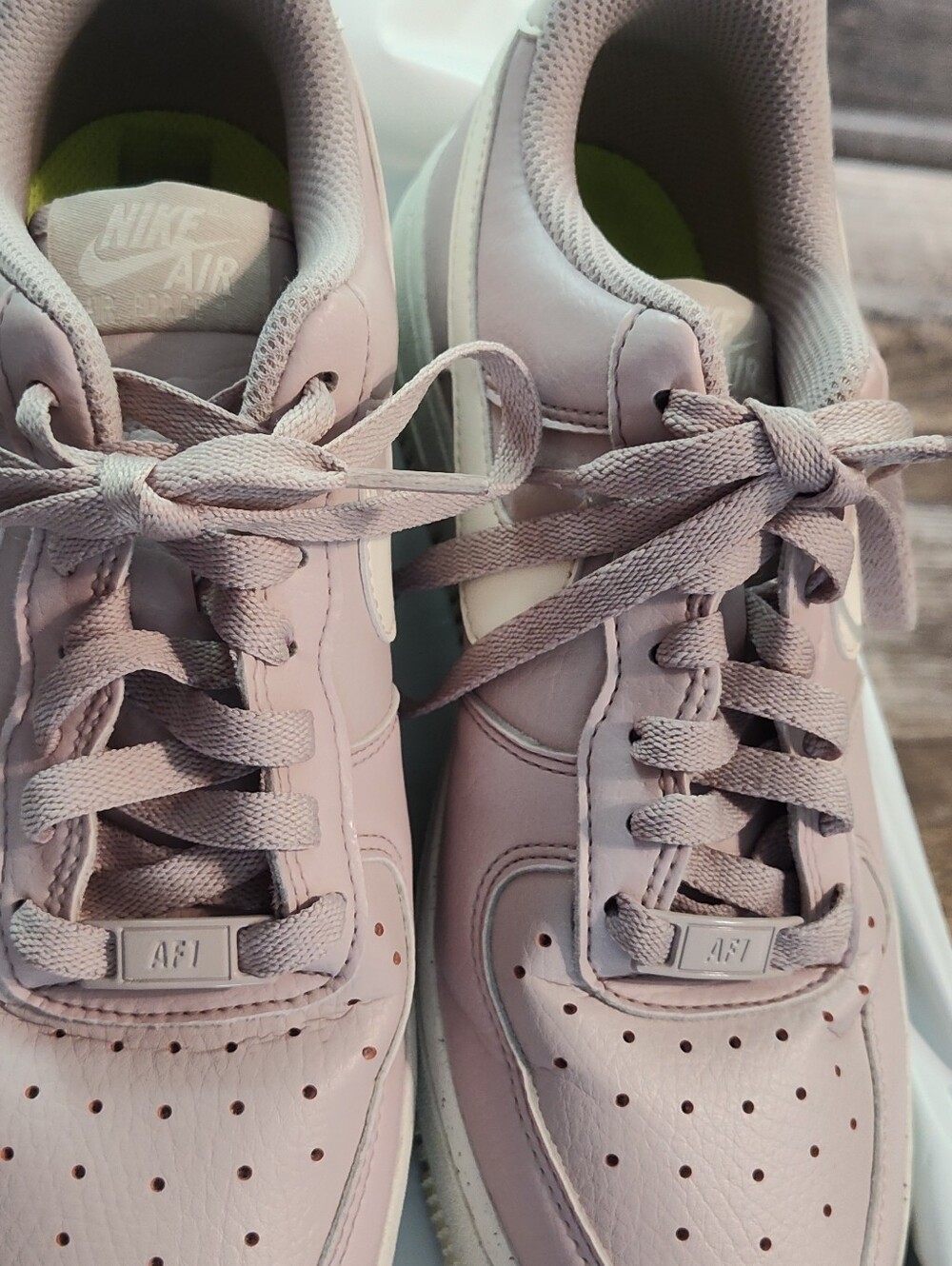 Nike Women's Low-Top Sneakers — Light Lavender & White - Picture 4 of 9